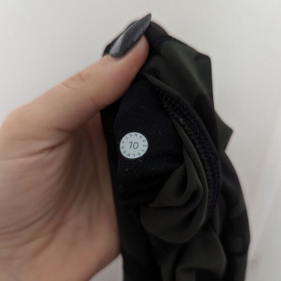 Lululemon gator green black incognito camo Wunder Under luxtreme crop leggings - Picture 4 of 6